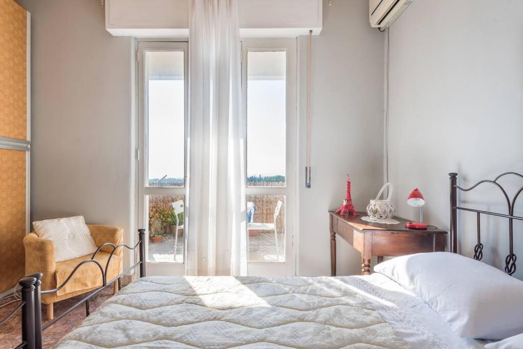 Top Floor Apartment Near Historic Fortino Katánie Exteriér fotografie